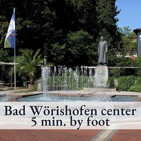Sehr Gemuetliche Ferienwohnung In Bester Lage Mit Grossem Sonnenbalkon L Innenstadtnaehe L 1 Minute Zum Bahnhof L Kueche L Tv L Free-Wlan L Willkommen Im Hallo!-Apartment 8 Бад-Верисхофен Экстерьер фото